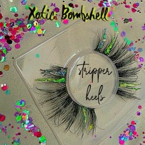 🦋“𝔹𝕆𝕄𝔹𝕊ℍ𝔼𝕃𝕃 𝕃𝔸𝕊ℍ𝔼𝕊”🦋